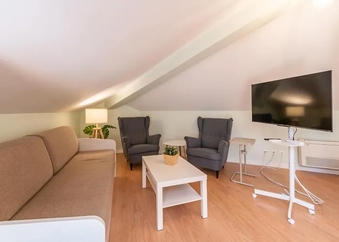 Blue Door Algarve - Portimao